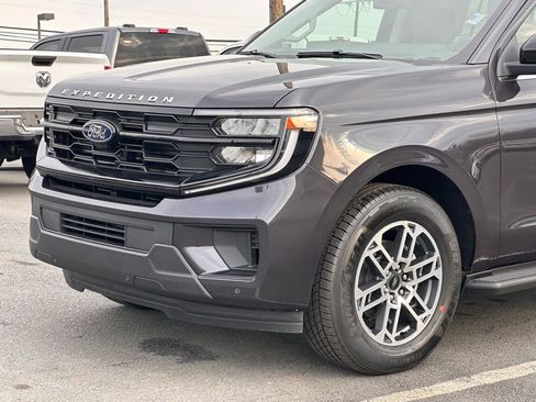 New 2026 Ford Expedition Active image 35