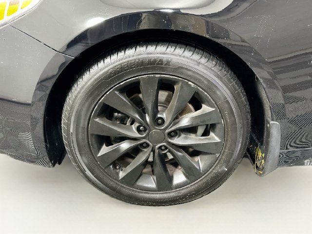 Used 2018 Kia Optima EX w/ Premium Package FWD image 36