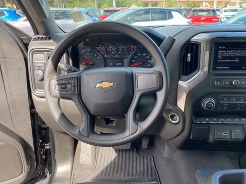 Certified 2022 Chevrolet Silverado 1500 Custom image 2