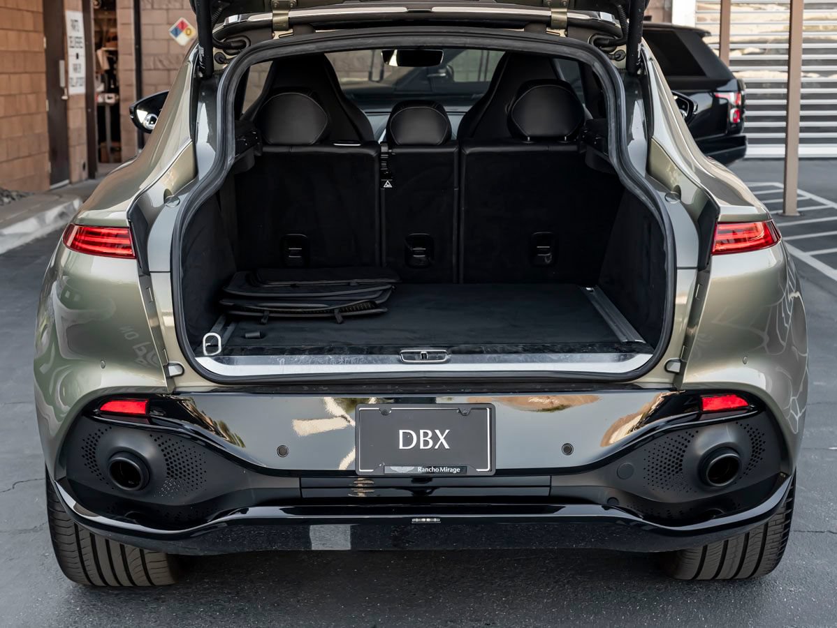 Used 2024 Aston Martin DBX AWD/4WD image 23