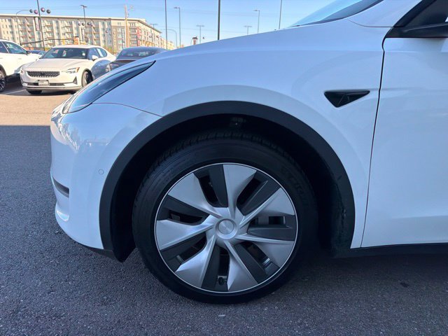 Used 2022 Tesla Model Y Long Range AWD/4WD image 4