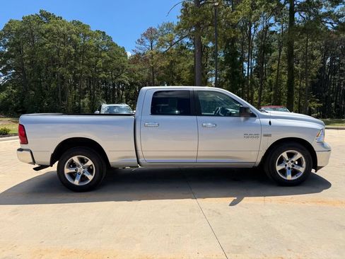 Used 2018 RAM 1500 Classic SLT RWD image 5