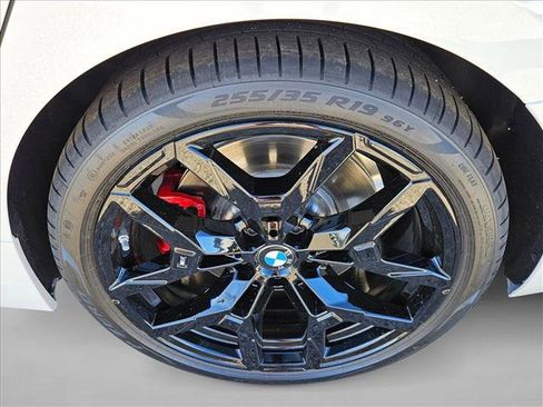 Used 2026 BMW 330i Sedan w/ M Sport Package image 10