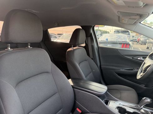 Used 2019 Chevrolet Malibu LT image 29