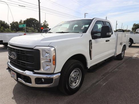 New 2026 Ford F250 XL w/ XL Chrome Package image 6