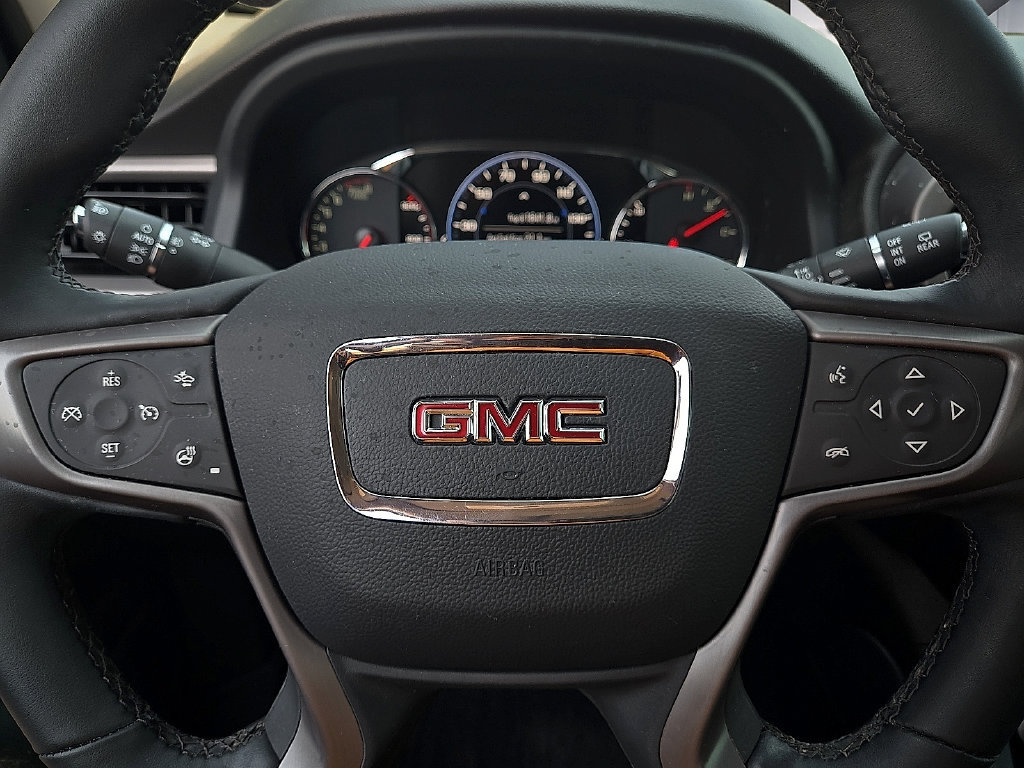 Used 2023 GMC Acadia AT4 w/ Technology Package AWD/4WD image 19