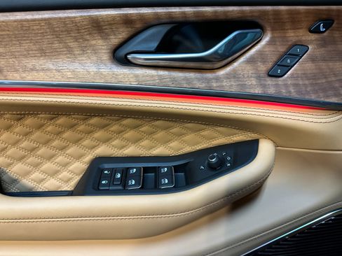 New 2025 Jeep Grand Cherokee Summit image 10