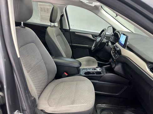 Used 2022 Ford Escape SE w/ SE Sport Appearance Package FWD image 10