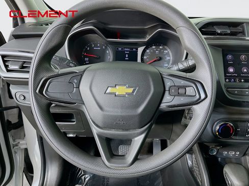 Used 2021 Chevrolet TrailBlazer LS FWD image 13