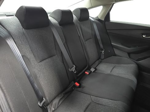Used 2025 Honda Accord SE image 17