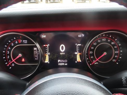 Used 2021 Jeep Wrangler Unlimited Rubicon w/ Xtreme Recon 35" Tire Package image 34