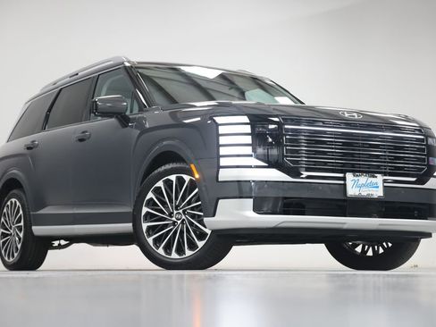 New 2026 Hyundai Palisade Calligraphy FWD image 1