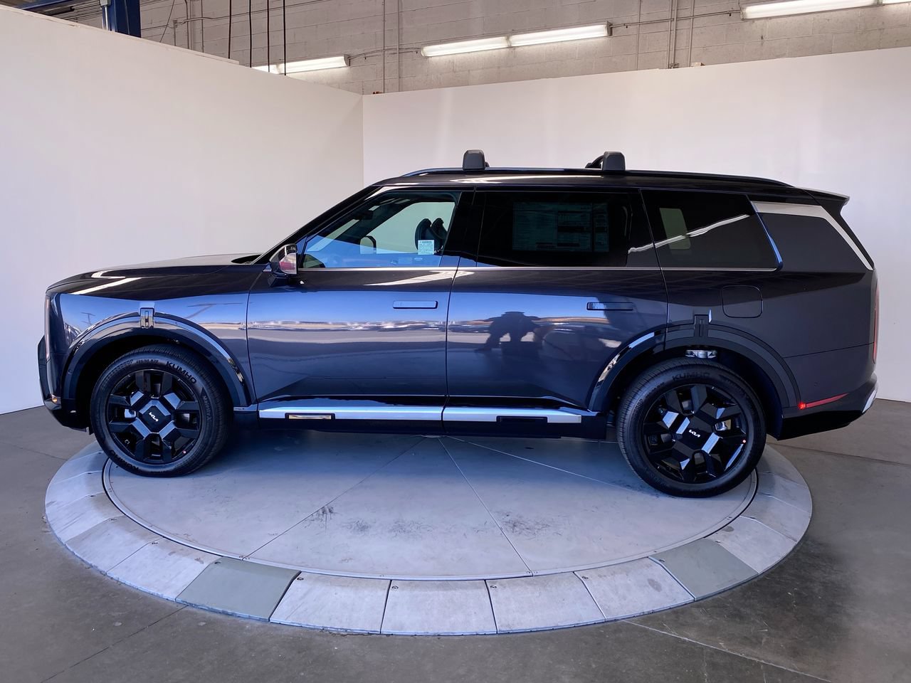 New 2027 Kia Telluride SX Prestige AWD/4WD image 2