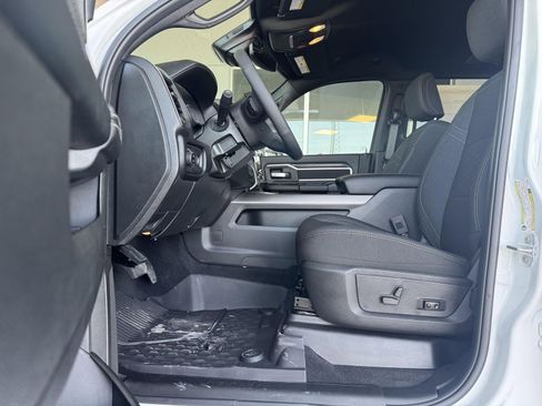 New 2026 RAM 2500 Big Horn AWD/4WD image 11