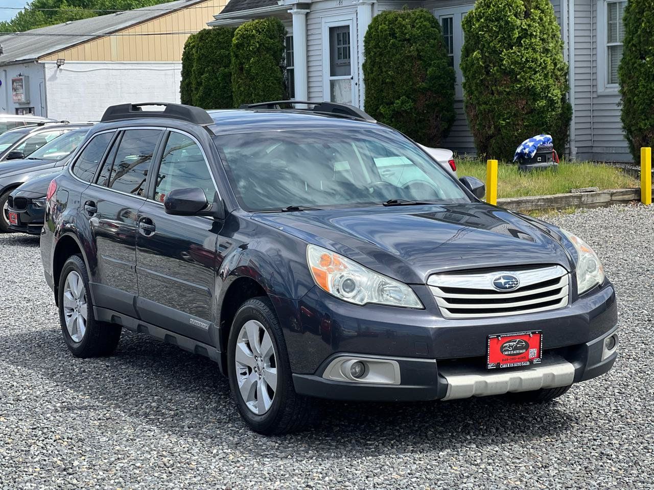 Used 2011 Subaru Outback 2.5i Limited w/ PWR Moonroof Pkg AWD/4WD image 1