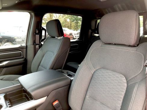 New 2026 RAM 1500 4x4 Crew Cab image 21