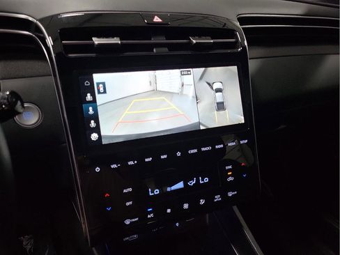 Used 2024 Hyundai Santa Cruz Limited image 10