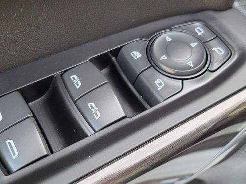 Used 2020 Chevrolet Silverado 1500 LTZ w/ LTZ Convenience Package image 8