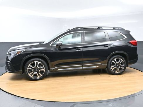 Used 2023 Subaru Ascent Limited w/ Technology Package AWD/4WD image 6