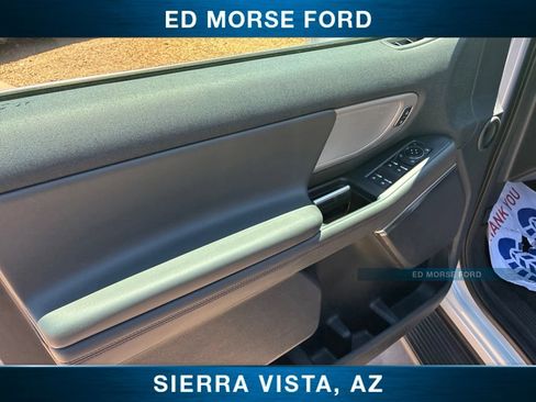 Used 2025 Ford Expedition Active AWD/4WD image 25