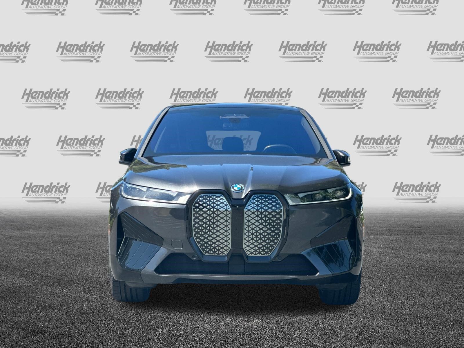 Certified 2024 BMW iX xDrive50 w/ Premium Package AWD/4WD image 10