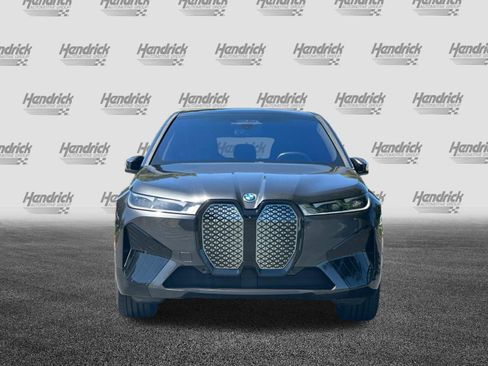 Used 2024 BMW iX xDrive50 w/ Premium Package AWD/4WD image 10