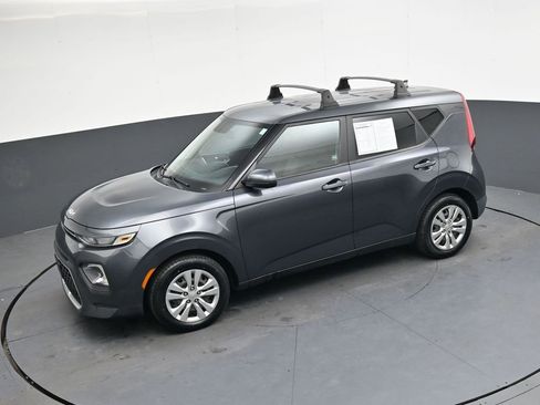 Used 2022 Kia Soul LX image 23