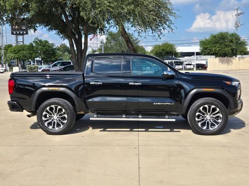 Certified 2025 GMC Canyon Denali AWD/4WD image 8