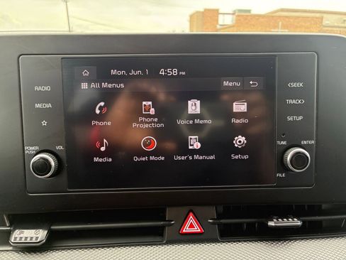 Used 2025 Kia Sportage LX FWD image 14