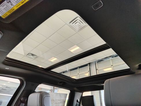 New 2026 Toyota Tundra Limited AWD/4WD image 11