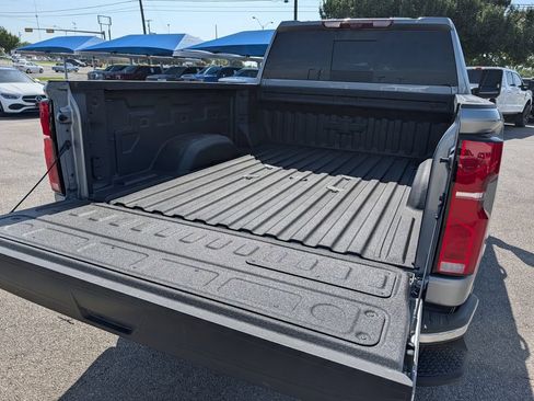 Used 2026 Chevrolet Silverado 2500 LTZ w/ LTZ Premium Package AWD/4WD image 28