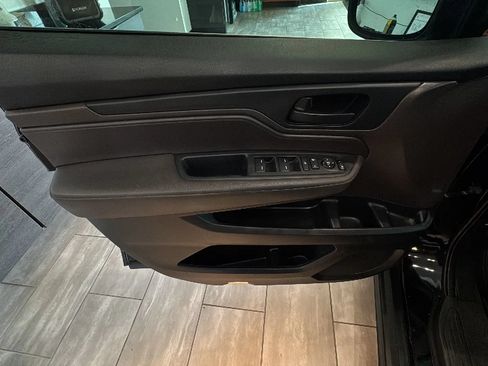 Used 2020 Honda Odyssey EX image 27