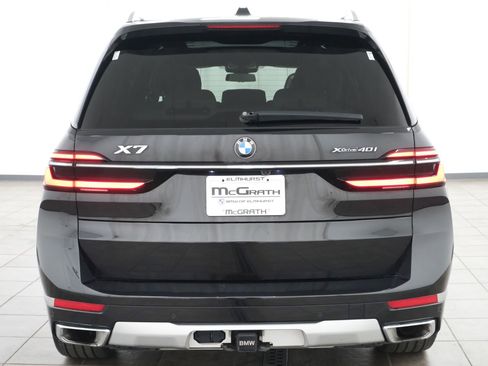 Used 2024 BMW X7 xDrive40i w/ Premium Package AWD/4WD image 4