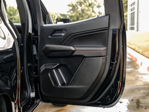 Used 2024 Chevrolet Colorado Z71 w/ Z71 Convenience Package 2 image 88