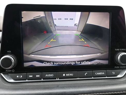 Used 2023 Nissan Rogue SV FWD image 41