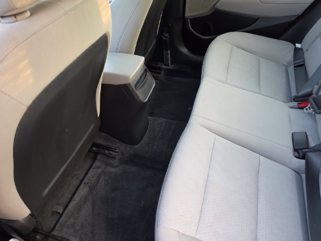 Used 2017 Hyundai Elantra SE FWD image 17