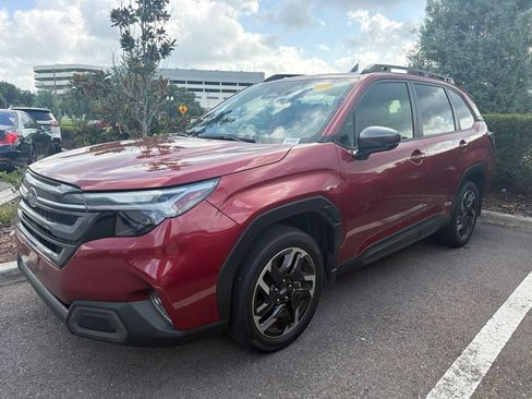 Used 2025 Subaru Forester Limited AWD/4WD image 3