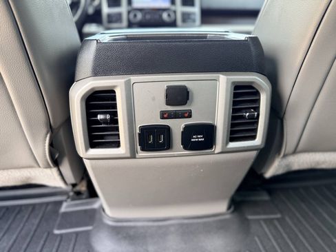 Used 2017 Ford F150 Lariat w/ Equipment Group 502A Luxury AWD/4WD image 26