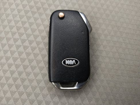 Used 2020 Kia Soul LX FWD image 32