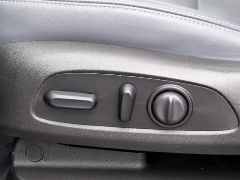 Used 2021 Buick Enclave Essence w/ Experience Buick Package image 13