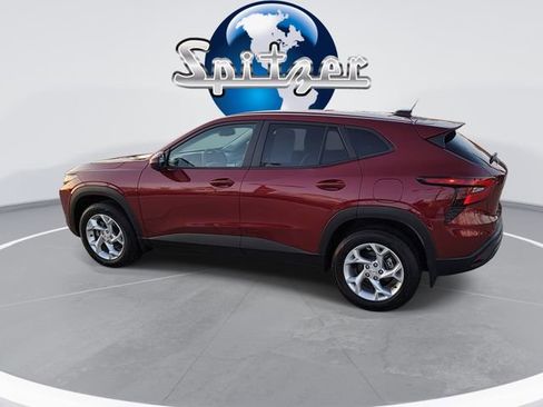 Certified 2025 Chevrolet Trax LS w/ LS Convenience Package image 7