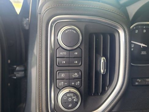 Used 2019 GMC Sierra 1500 AT4 w/ Technology Package AWD/4WD image 29