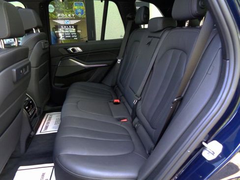 Used 2021 BMW X5 xDrive40i AWD/4WD image 18
