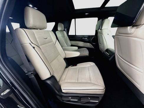 Used 2022 Cadillac Escalade Sport w/ Touring Package RWD image 32