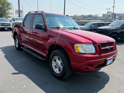 Used 2004 Ford Explorer Sport Trac XLT AWD/4WD image 7