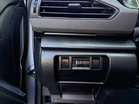 Used 2025 Subaru Crosstrek 2.5i Limited w/ Crosstrek Mirror Package image 24