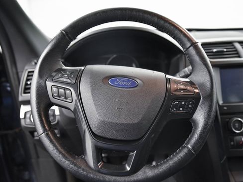 Used 2018 Ford Explorer XLT w/ Equipment Group 202A image 18