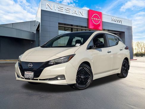 Used 2023 Nissan Leaf SV Plus image 1