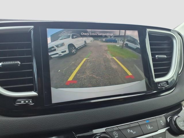 Used 2024 Chrysler Pacifica Touring-L FWD image 23