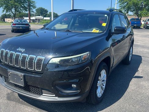 Used 2022 Jeep Cherokee Latitude Lux w/ Mopar Interior Package AWD/4WD image 14